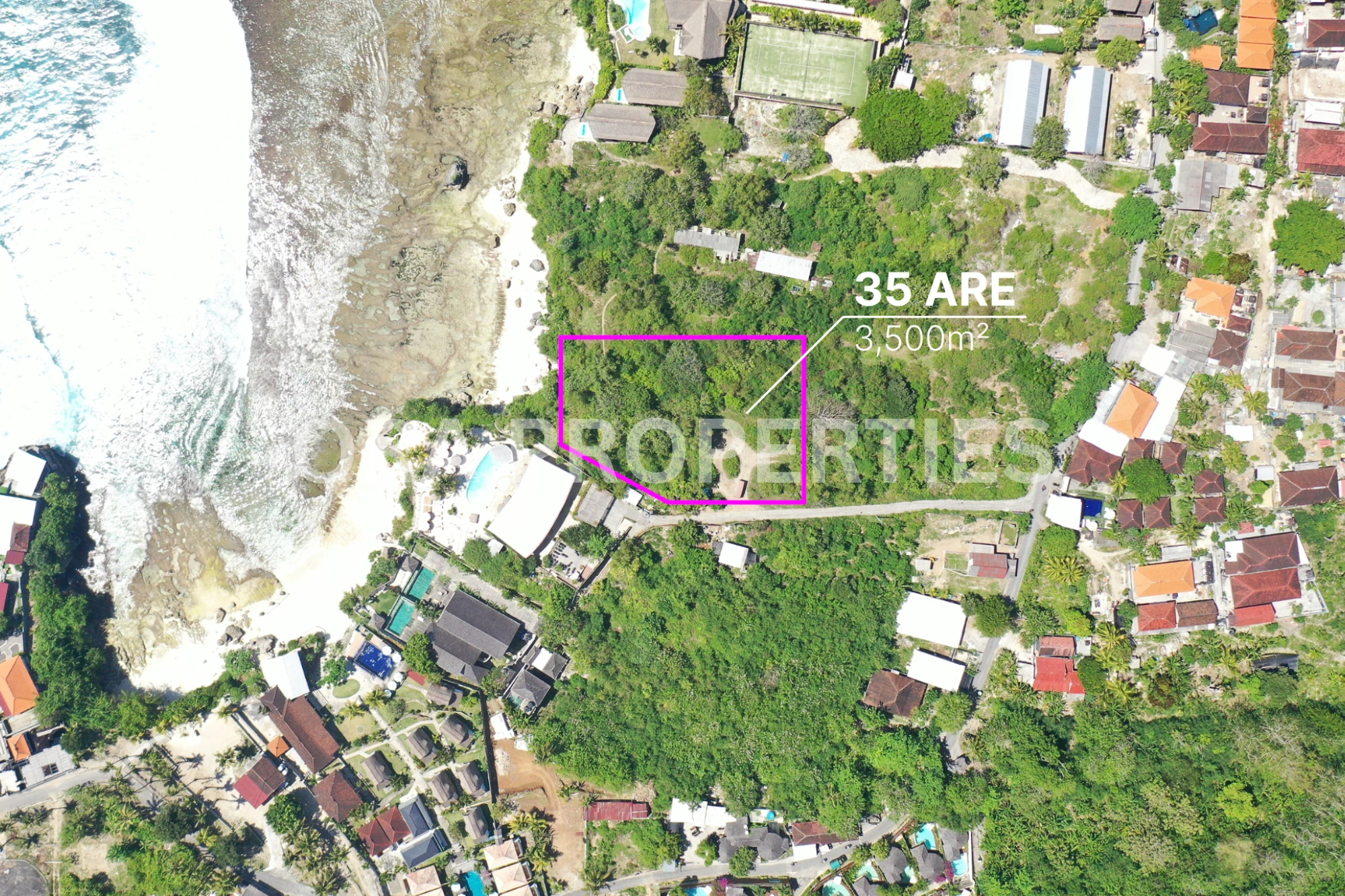 Nusa Ceningan Land – Next to Suku Beach Club